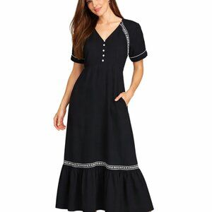 MEDIUM black maxi dress w/ pockets, embroidered accents crinkle texture. Summer